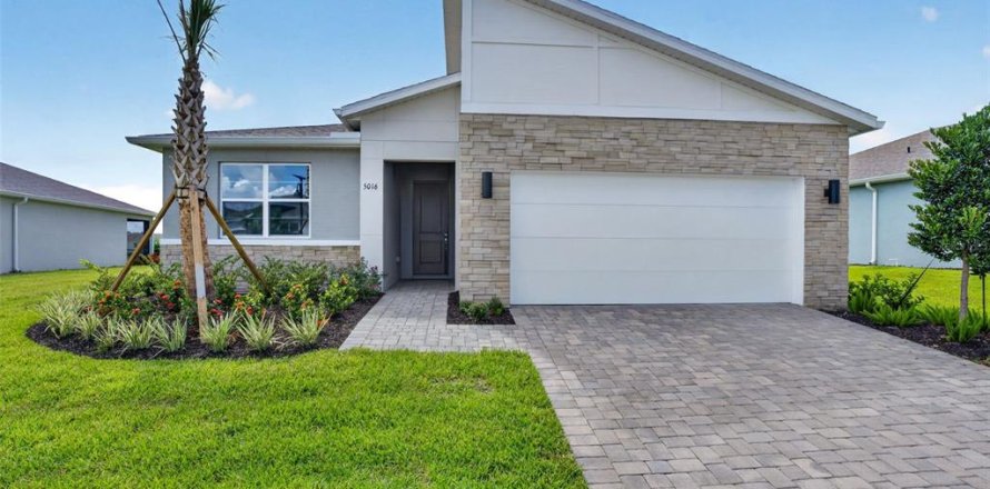 House in Parrish, Florida 3 bedrooms, 205.22 sq.m. № 2235757