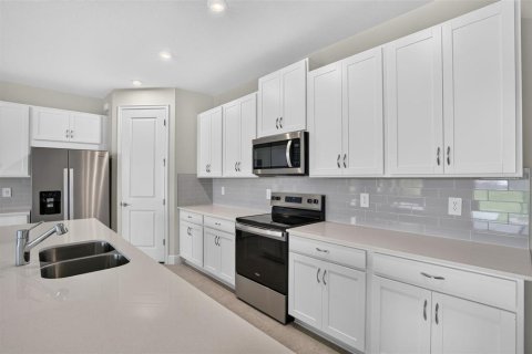 House in Parrish, Florida 3 bedrooms, 205.22 sq.m. № 2235757 - photo 6