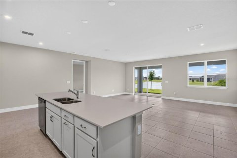 House in Parrish, Florida 3 bedrooms, 205.22 sq.m. № 2235757 - photo 21