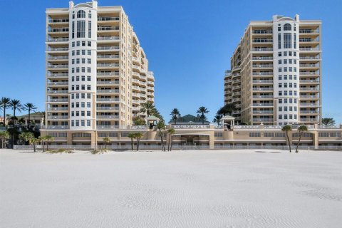 Condo in Clearwater, Florida, 2 bedrooms № 2215733