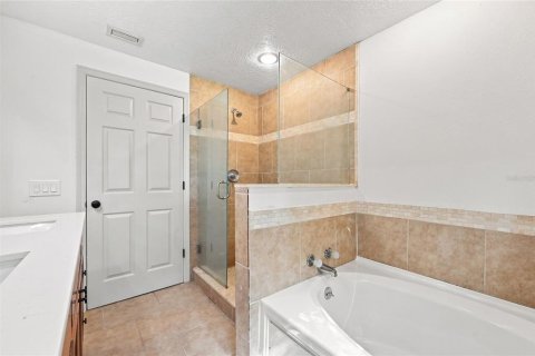 Villa ou maison à vendre à Kissimmee, Floride: 3 chambres, 149.29 m2 № 2324788 - photo 28