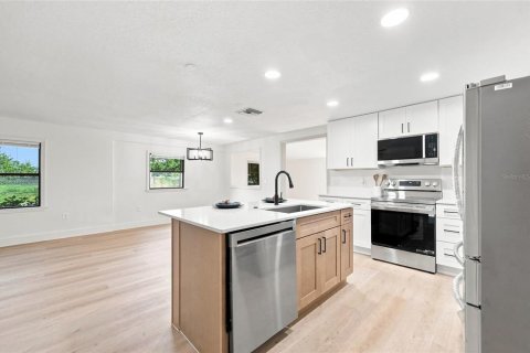 Villa ou maison à vendre à Kissimmee, Floride: 3 chambres, 149.29 m2 № 2324788 - photo 17