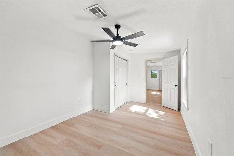 Villa ou maison à vendre à Kissimmee, Floride: 3 chambres, 149.29 m2 № 2324788 - photo 9