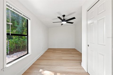Villa ou maison à vendre à Kissimmee, Floride: 3 chambres, 149.29 m2 № 2324788 - photo 8