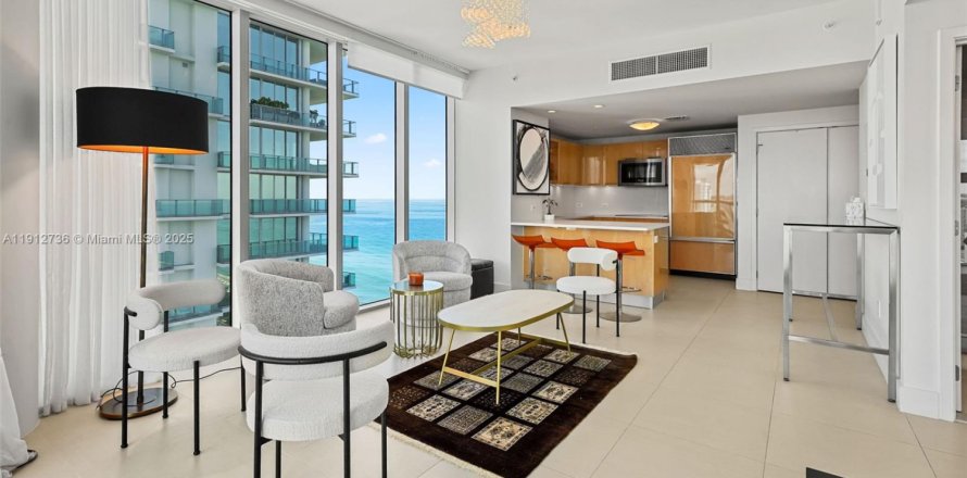 Condo à Miami Beach, Floride, 1 chambre № 1969111
