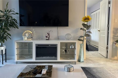 Купить кондоминиум в Клируотер, Флорида 3 комнаты, 80.36м2, № 2235589 - фото 12