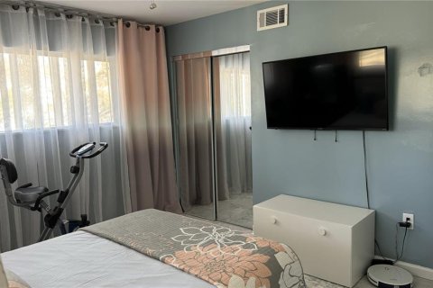 Купить кондоминиум в Клируотер, Флорида 3 комнаты, 80.36м2, № 2235589 - фото 15
