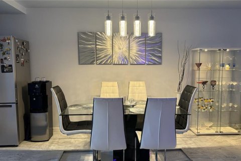 Купить кондоминиум в Клируотер, Флорида 3 комнаты, 80.36м2, № 2235589 - фото 4