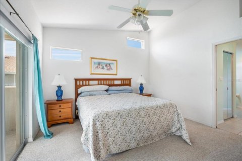Condo in Bradenton, Florida, 2 bedrooms  № 1826329 - photo 9