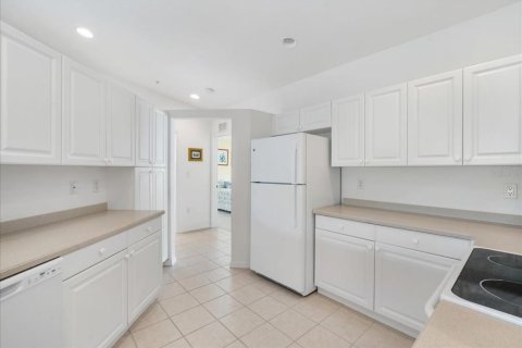 Condo in Bradenton, Florida, 2 bedrooms  № 1826329 - photo 5
