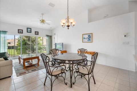 Condo in Bradenton, Florida, 2 bedrooms  № 1826329 - photo 6