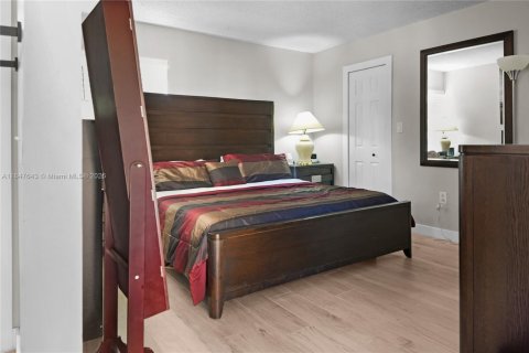 Condo in Miami, Florida, 3 bedrooms  № 1848393 - photo 14