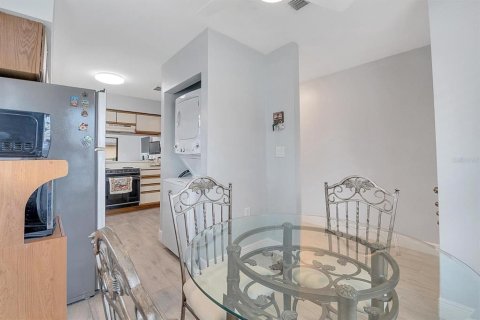 Купить кондоминиум в Киссимми, Флорида 5 комнат, 92.07м2, № 1917678 - фото 20