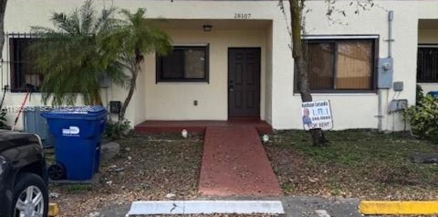 Таунхаус в Хомстед, Флорида 4 спальни, 165.83м2 № 2044282