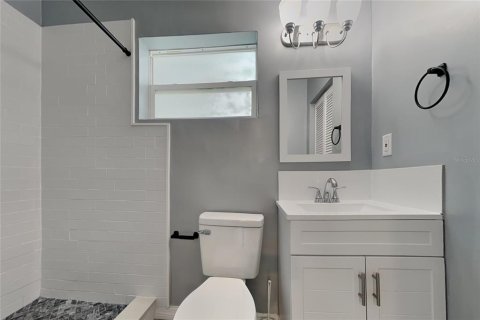 Villa ou maison à louer à Orlando, Floride: 2 chambres, 73.95 m2 № 2396544 - photo 10