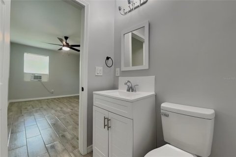 Villa ou maison à louer à Orlando, Floride: 2 chambres, 73.95 m2 № 2396544 - photo 13