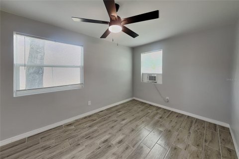 Villa ou maison à louer à Orlando, Floride: 2 chambres, 73.95 m2 № 2396544 - photo 12
