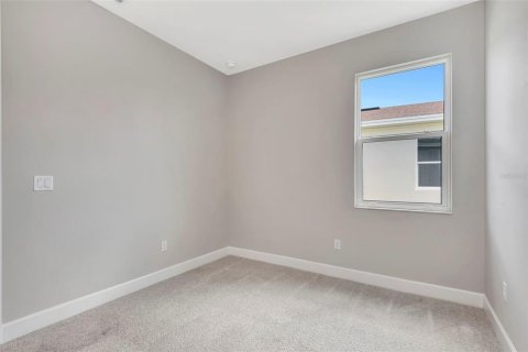 House in Tavares, Florida 3 bedrooms, 160.16 sq.m. № 1690996 - photo 29
