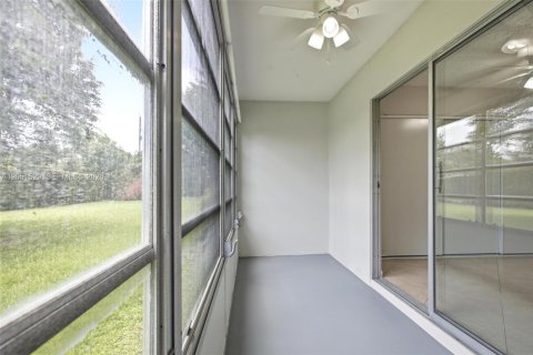 Condo in Deerfield Beach, Florida, 1 bedroom  № 2268711 - photo 16