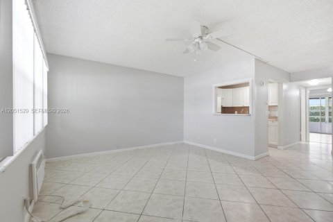 Condo in Deerfield Beach, Florida, 1 bedroom  № 2268711 - photo 7