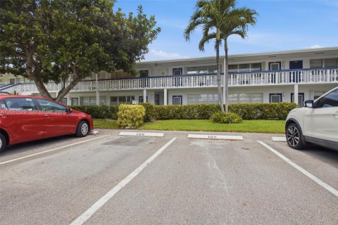 Condo in Deerfield Beach, Florida, 1 bedroom  № 2268711
