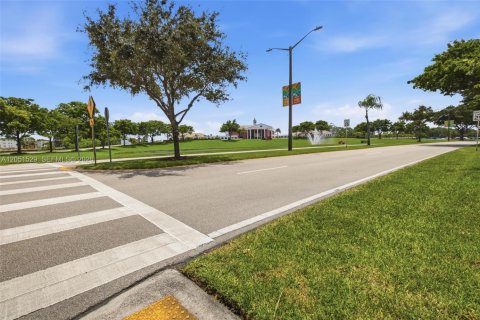 Condo in Deerfield Beach, Florida, 1 bedroom  № 2268711 - photo 25