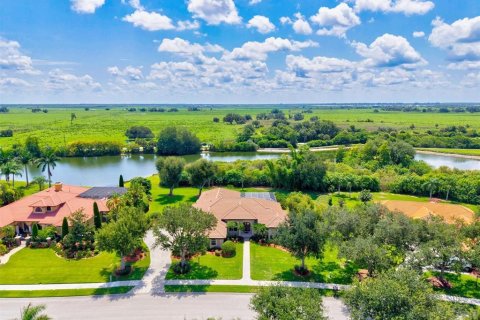 Casa en venta en Sarasota, Florida, 4 dormitorios, 284.19 m2 № 2209799 - foto 3
