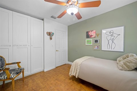 Снять в аренду виллу или дом в Пальметто-Бей, Флорида 5 спален, 212.75м2, № 1988971 - фото 17