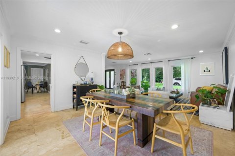 Снять в аренду виллу или дом в Пальметто-Бей, Флорида 5 спален, 212.75м2, № 1988971 - фото 9