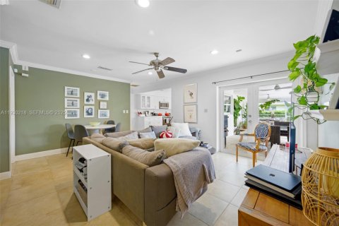 Снять в аренду виллу или дом в Пальметто-Бей, Флорида 5 спален, 212.75м2, № 1988971 - фото 15