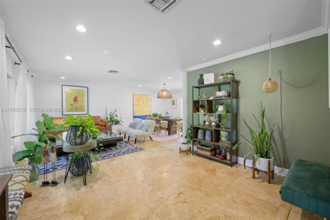 Снять в аренду виллу или дом в Пальметто-Бей, Флорида 5 спален, 212.75м2, № 1988971 - фото 7