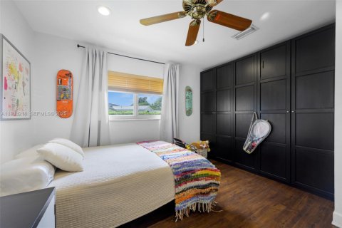 Снять в аренду виллу или дом в Пальметто-Бей, Флорида 5 спален, 212.75м2, № 1988971 - фото 26