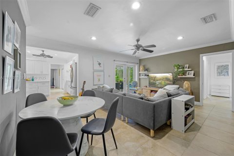 Снять в аренду виллу или дом в Пальметто-Бей, Флорида 5 спален, 212.75м2, № 1988971 - фото 13