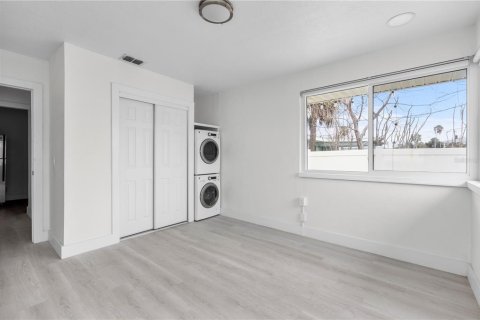 Commercial property in Madeira Beach, Florida 4 bedrooms, 234.39 sq.m. № 1808514 - photo 30
