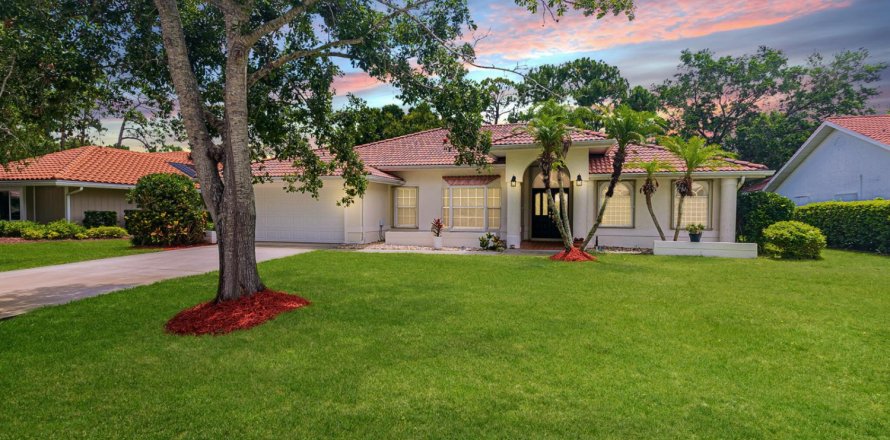 Casa en Port St. Lucie, Florida 4 dormitorios, 218.04 m2 № 2078370