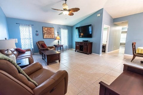 Casa en venta en Port St. Lucie, Florida, 4 dormitorios, 218.04 m2 № 2078370 - foto 7