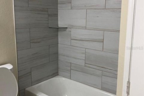 Condominio en alquiler en Kissimmee, Florida, 1 dormitorio, 49.24 m2 № 2258670 - foto 6