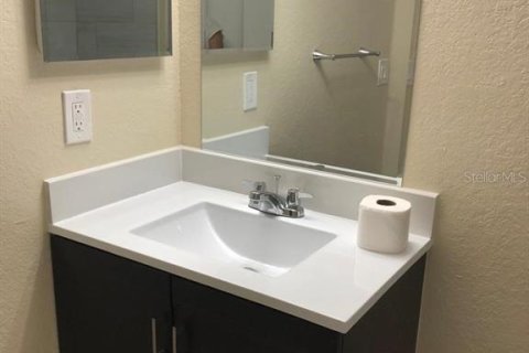Condominio en alquiler en Kissimmee, Florida, 1 dormitorio, 49.24 m2 № 2258670 - foto 7