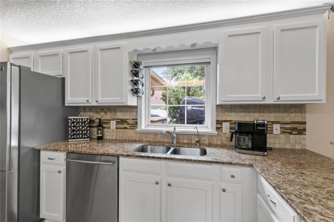 Villa ou maison à vendre à Grand Island, Floride: 3 chambres, 150.04 m2 № 1815270 - photo 8
