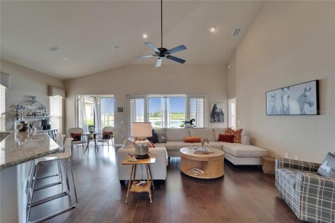 Casa en venta en Lakeland, Florida, 4 dormitorios, 231.23 m2 № 1717437 - foto 13