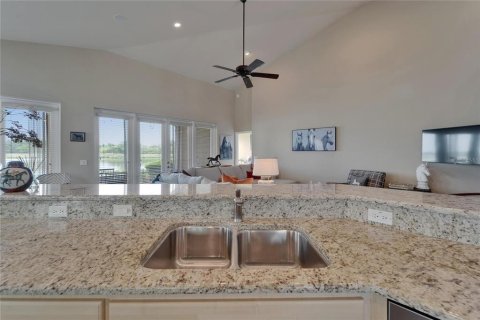 Casa en venta en Lakeland, Florida, 4 dormitorios, 231.23 m2 № 1717437 - foto 7