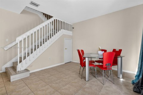 Copropriété à vendre à Miramar, Floride: 3 chambres, 142.14 m2 № 2282947 - photo 13