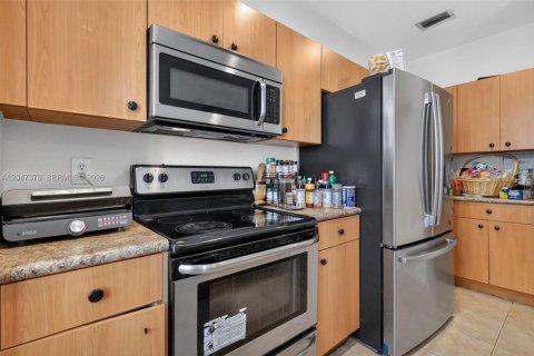 Copropriété à vendre à Miramar, Floride: 3 chambres, 142.14 m2 № 2282947 - photo 19