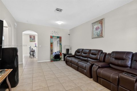 Copropriété à vendre à Miramar, Floride: 3 chambres, 142.14 m2 № 2282947 - photo 4