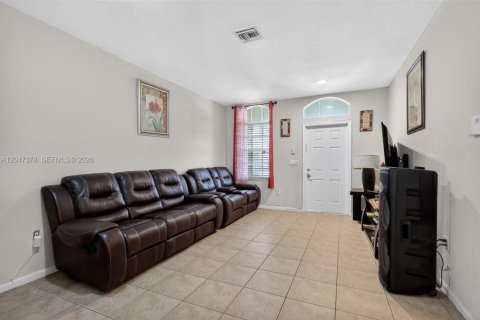 Copropriété à vendre à Miramar, Floride: 3 chambres, 142.14 m2 № 2282947 - photo 6