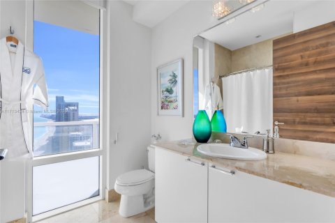 Condominio en alquiler en Sunny Isles Beach, Florida, 2 dormitorios, 148.83 m2 № 1938491 - foto 23