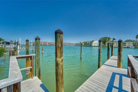 Land in Treasure Island, Florida № 1632208 - photo 13