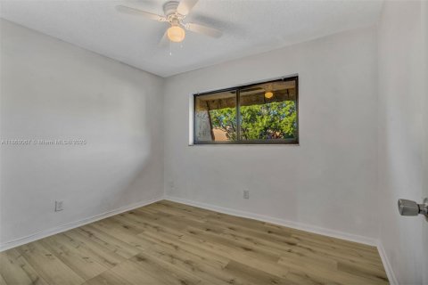 Condominio en venta en Tamarac, Florida, 4 dormitorios, 173.26 m2 № 1892788 - foto 19