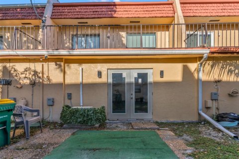Condominio en venta en Tamarac, Florida, 4 dormitorios, 173.26 m2 № 1892788 - foto 27