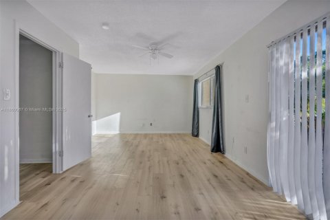 Condominio en venta en Tamarac, Florida, 4 dormitorios, 173.26 m2 № 1892788 - foto 23